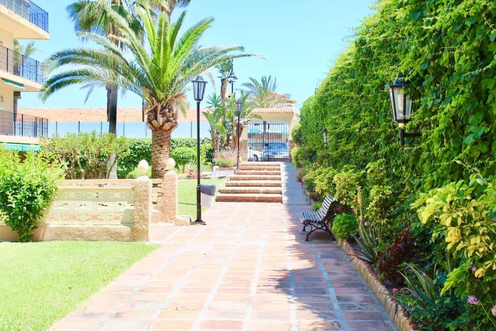 Bakari Koko Lägenhet Torremolinos Exteriör bild
